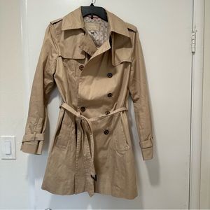 Banana Republic Trench Coat Medium almost new